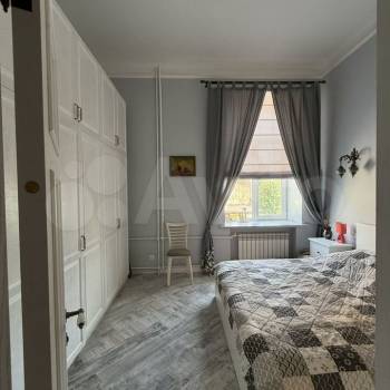 Продается Многокомнатная квартира, 80 м²