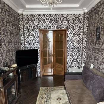 Продается Многокомнатная квартира, 82,7 м²