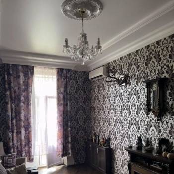 Продается Многокомнатная квартира, 82,7 м²