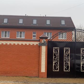 Продается Дом, 420 м²