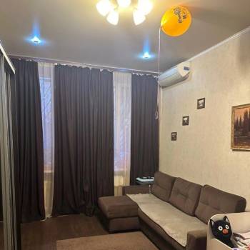 Продается Многокомнатная квартира, 72,8 м²