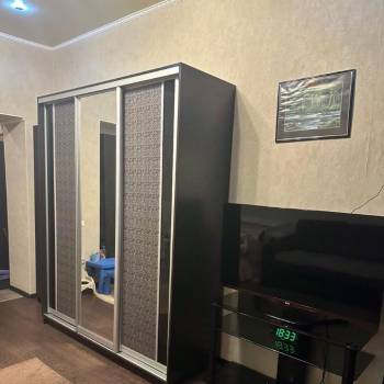 Продается Многокомнатная квартира, 72,8 м²
