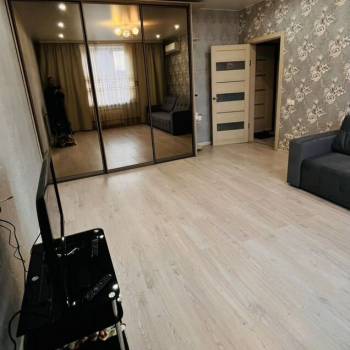 Сдается 1-комнатная квартира, 38 м²