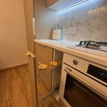 Сдается Многокомнатная квартира, 85 м²