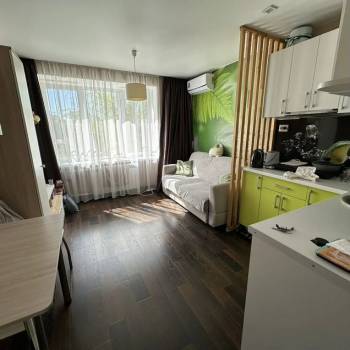 Продается 1-комнатная квартира, 18 м²