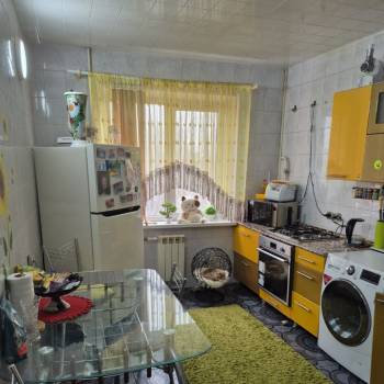 Продается 3-х комнатная квартира, 64 м²