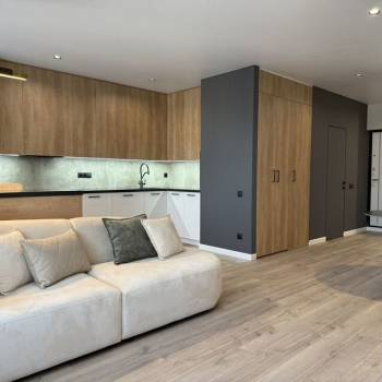 Продается 3-х комнатная квартира, 79,7 м²