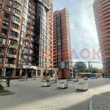 Продается 1-комнатная квартира, 43 м²