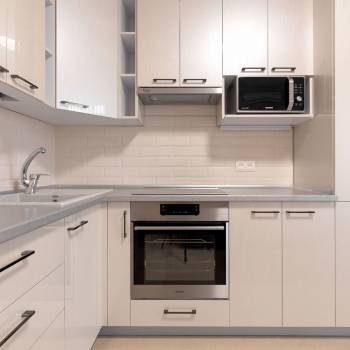 Продается 1-комнатная квартира, 43 м²