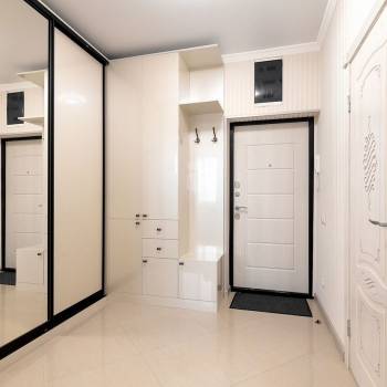 Продается 1-комнатная квартира, 43 м²