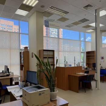 Сдается Нежилое помещение, 259 м²