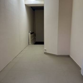 Сдается Нежилое помещение, 210 м²