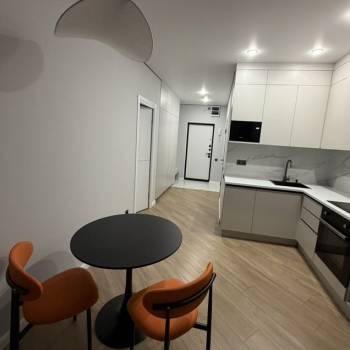 Продается 1-комнатная квартира, 38 м²