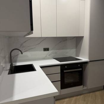 Продается 1-комнатная квартира, 38 м²