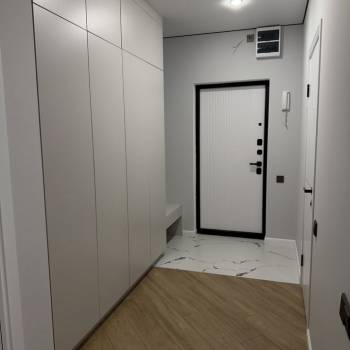 Продается 1-комнатная квартира, 38 м²