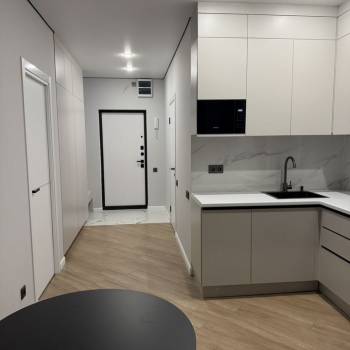 Продается 1-комнатная квартира, 38 м²