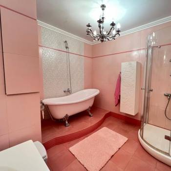 Продается 2-х комнатная квартира, 77,5 м²