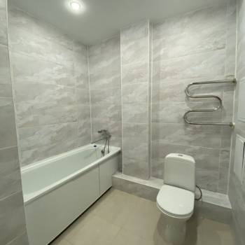 Продается 1-комнатная квартира, 43 м²