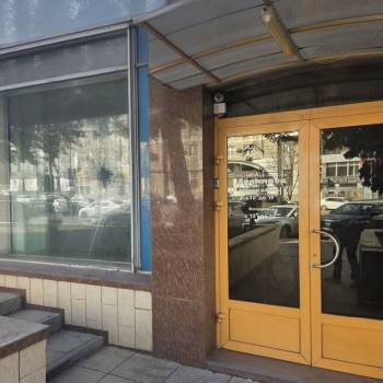 Сдается Нежилое помещение, 170 м²