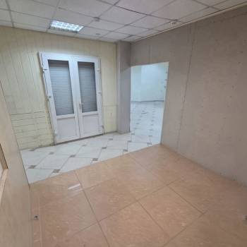Сдается Нежилое помещение, 170 м²