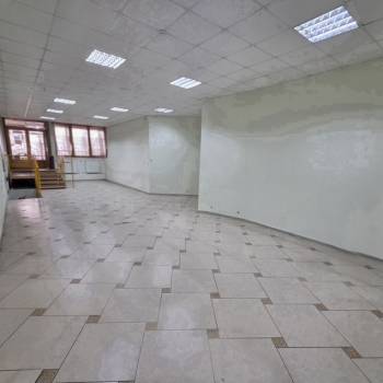 Сдается Нежилое помещение, 170 м²