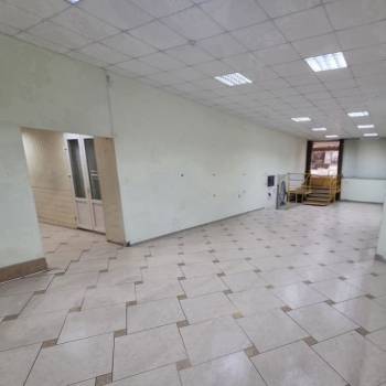 Сдается Нежилое помещение, 170 м²