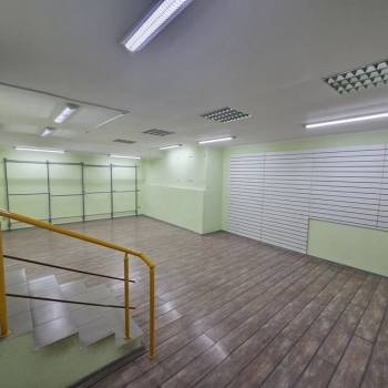 Сдается Нежилое помещение, 170 м²