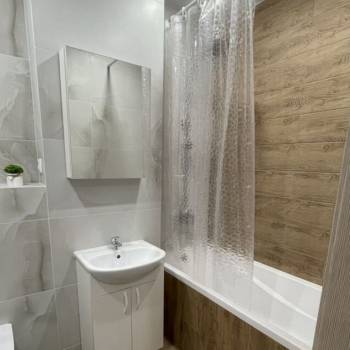 Сдается 1-комнатная квартира, 55 м²