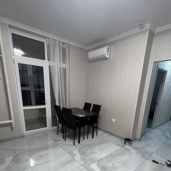 Сдается 1-комнатная квартира, 42 м²