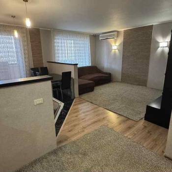 Сдается 2-х комнатная квартира, 60 м²