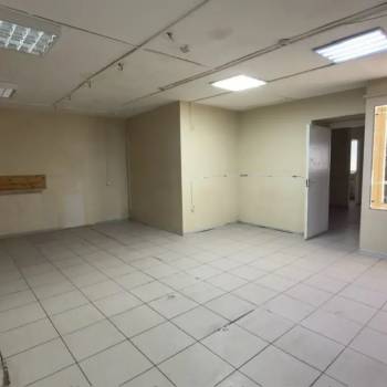 Сдается Нежилое помещение, 112 м²