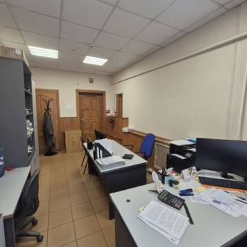 Сдается Нежилое помещение, 200,9 м²