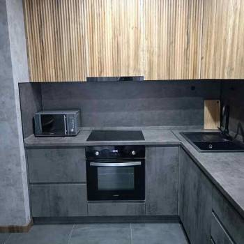 Сдается 2-х комнатная квартира, 75 м²