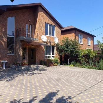 Сдается Дом, 240 м²