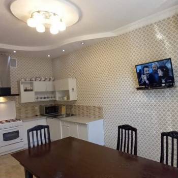 Сдается Дом, 240 м²
