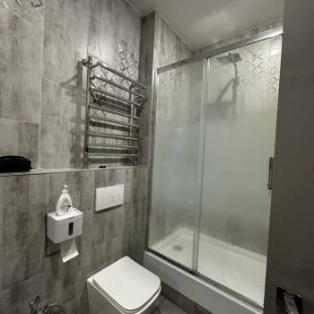 Продается Многокомнатная квартира, 160 м²