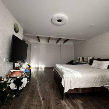 Продается Многокомнатная квартира, 160 м²