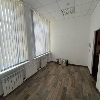 Сдается Нежилое помещение, 301 м²