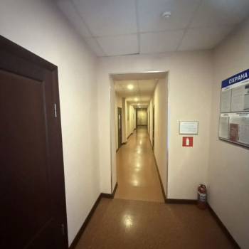 Сдается Нежилое помещение, 301 м²