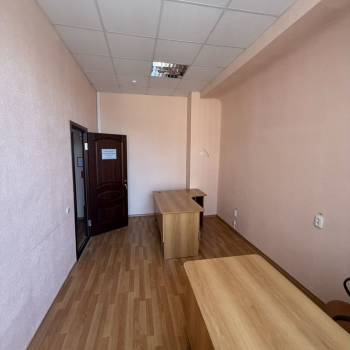 Сдается Нежилое помещение, 301 м²