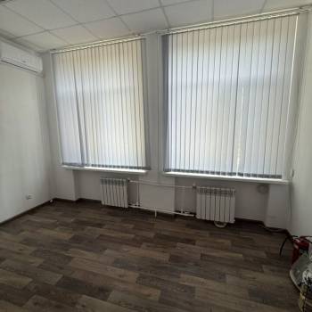 Сдается Нежилое помещение, 301 м²