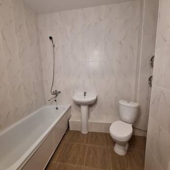 Продается 1-комнатная квартира, 37 м²