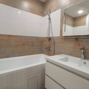 Продается 2-х комнатная квартира, 75 м²