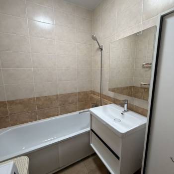 Продается 3-х комнатная квартира, 58 м²
