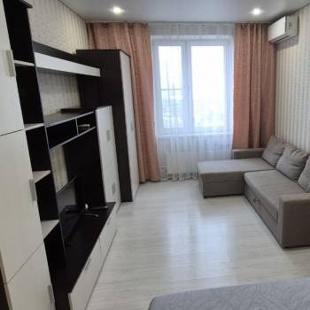 Сдается 1-комнатная квартира, 36 м²