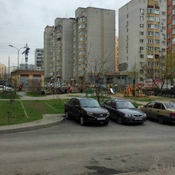 Продается 1-комнатная квартира, 35 м²