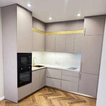 Сдается Многокомнатная квартира, 60 м²