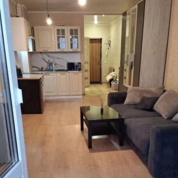 Продается 1-комнатная квартира, 32 м²