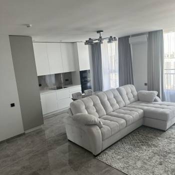 Сдается 2-х комнатная квартира, 75 м²