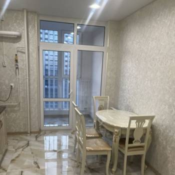 Сдается 1-комнатная квартира, 40 м²